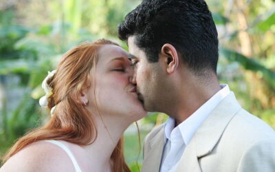 The Secret to More Romance: THE FIVE SECOND KISS